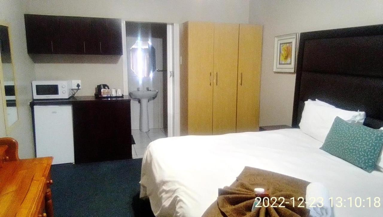 キング・ウィリアムズ・タウン Hemmingways Bed & Breakfast エクステリア 写真